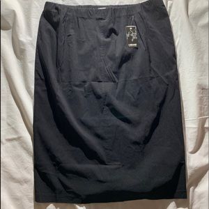 KJBrand Size 24 (3X) Pull On Midi Skirt Length 33”